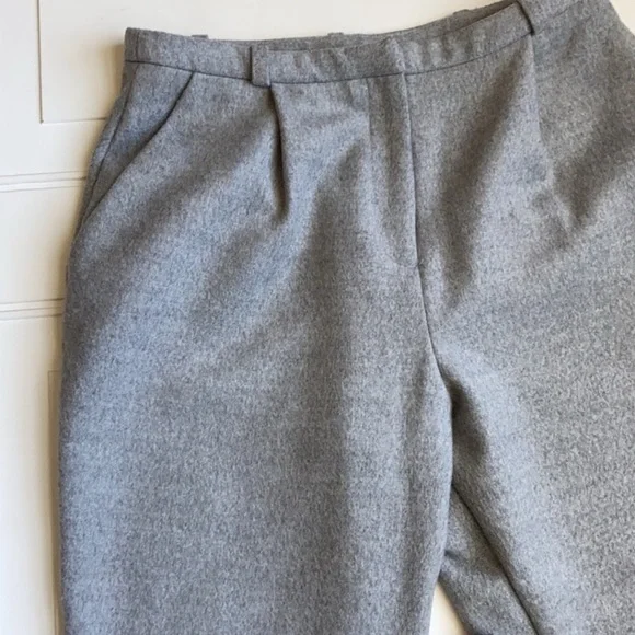 ASOS Super Soft Gray Pleated Dress Pants Size 4 - Picture 2 of 7